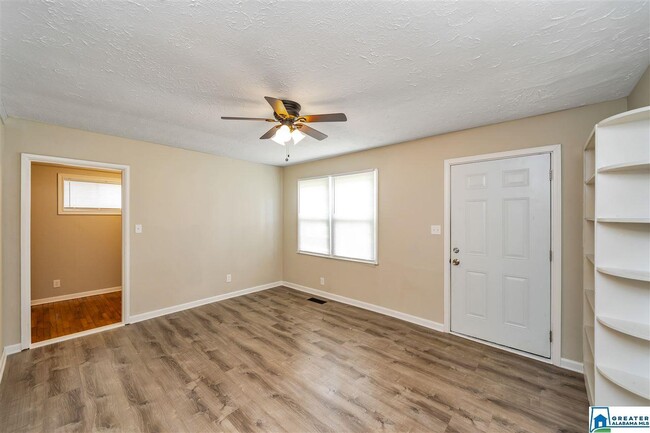 Building Photo - 302 Coosa Pines Dr