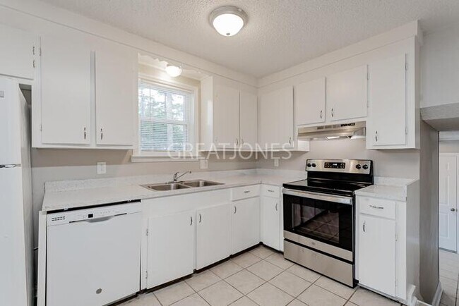 Foto del edificio - 4723 Misty Vale Ln