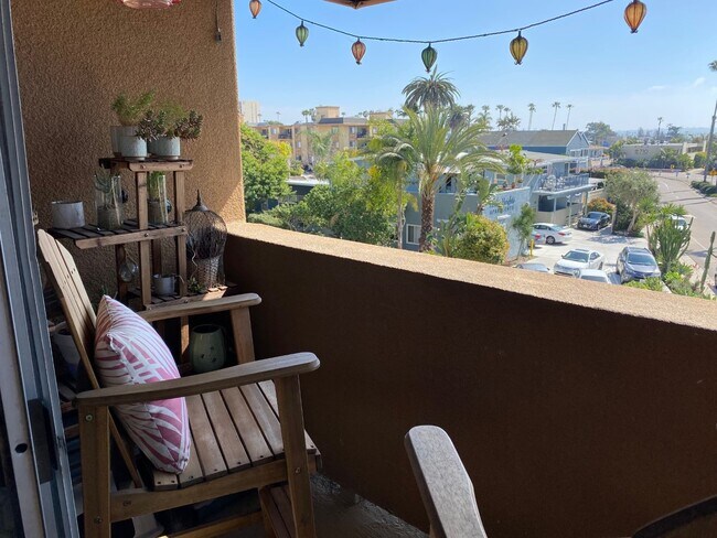 Balcón - 5051 La Jolla Blvd