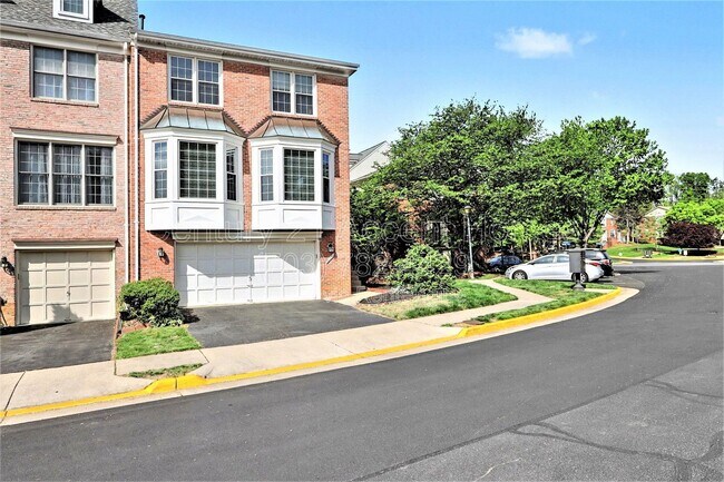 Foto del edificio - 6251 Windham Hill Run