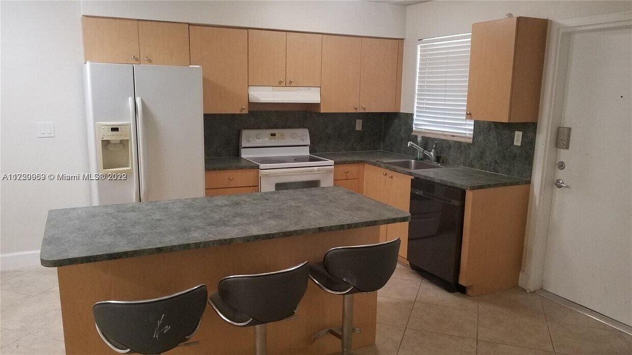 2963 Day Ave Unit 2, Miami, FL 33133 Apartment for Rent in Miami, FL