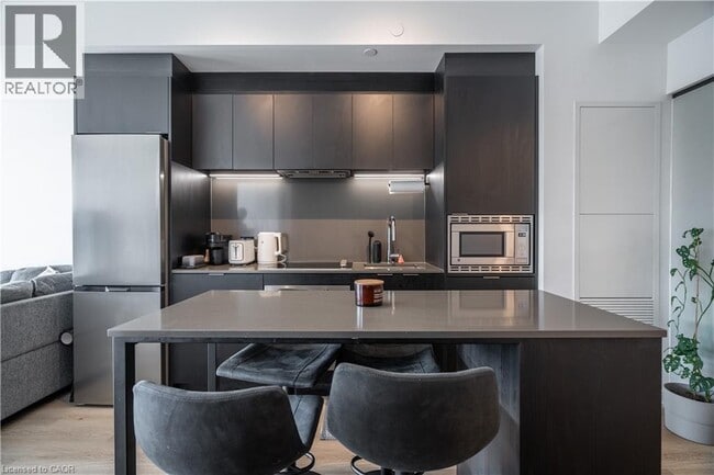 Building Photo - 1 Jarvis St