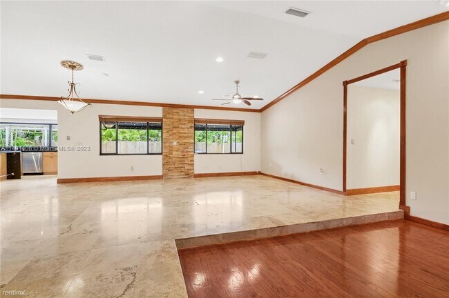 Building Photo - 4 br, 2 bath House - 8035 SW 89th Ct