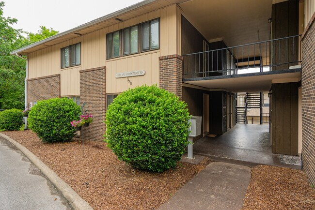 Foto del edificio - 3210 Orleans Dr