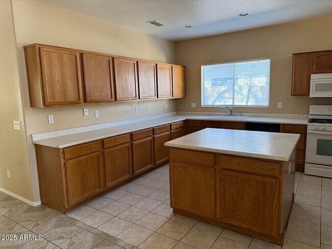 Foto del edificio - 8337 W Cocopah St