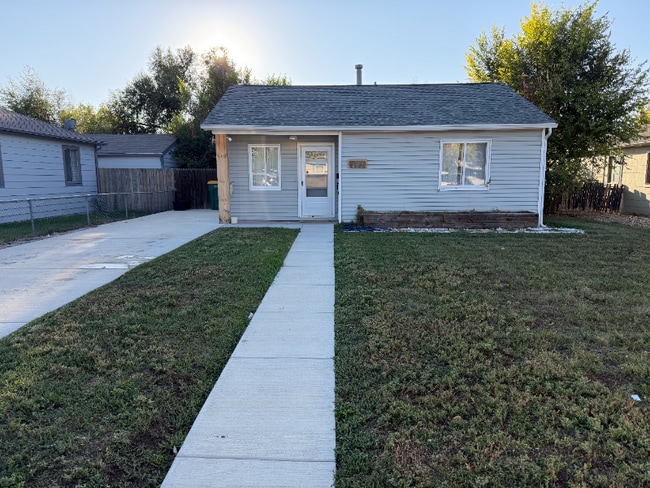 Photo - 2375 Hanover St House