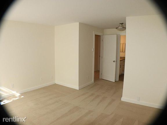 Foto del edificio - 1 br, 1 bath Condo - 11108 NE 68th St