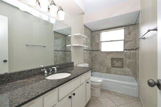 Building Photo - 2315 Eaglerock Dr