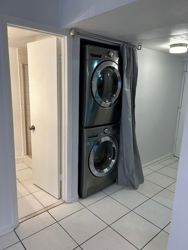 Photo - 3195 Foxcroft Rd Apartment