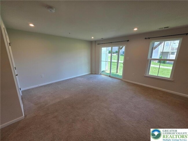 Building Photo - 2434 Emanuel Ct