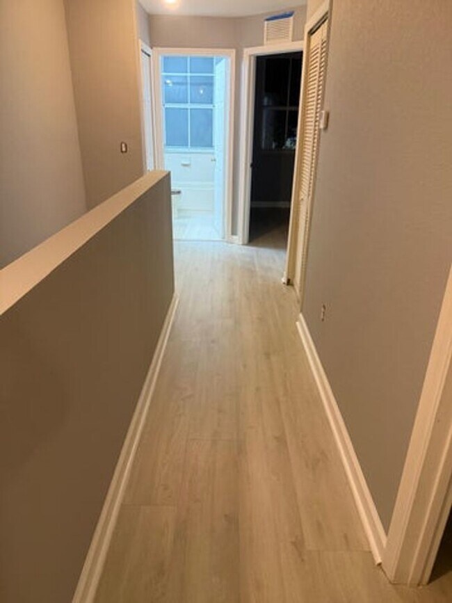 Foto del edificio - 3501 Shoma Dr