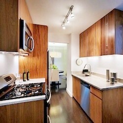 Foto principal - 200 E 82nd St