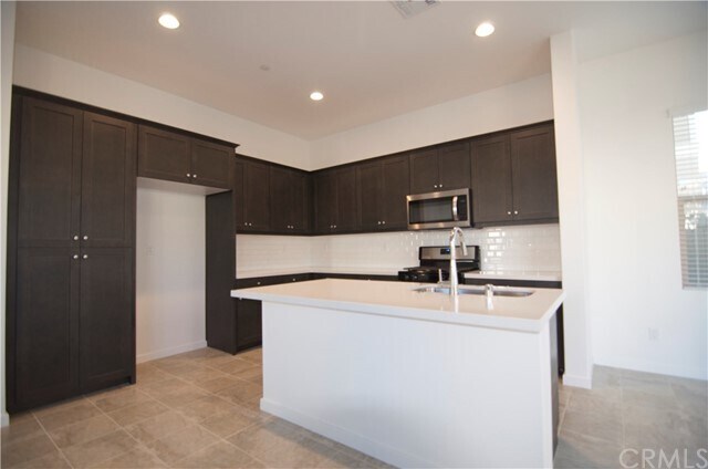 Foto del edificio - 4167 Horvath St