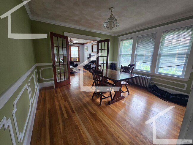 Building Photo - NICE BRIGHTON THREE BED!!!!!!!!