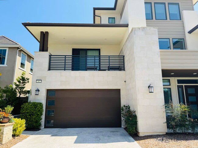 Building Photo - Coming Soon: 4B5B home in Altair Irvine.