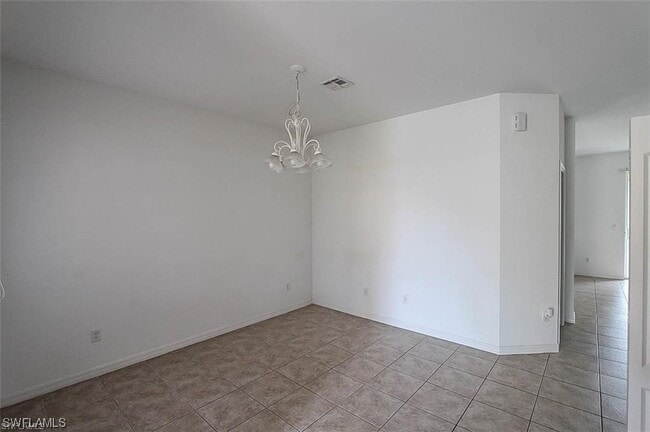 Building Photo - 10320 Olivewood Way
