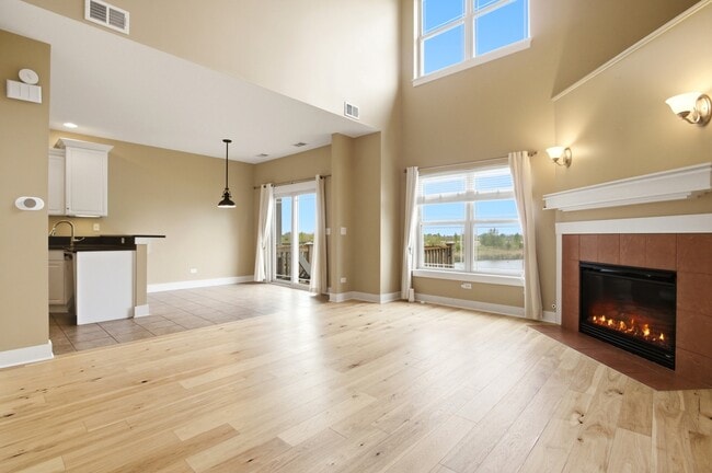Building Photo - 15749 W Crobally Way