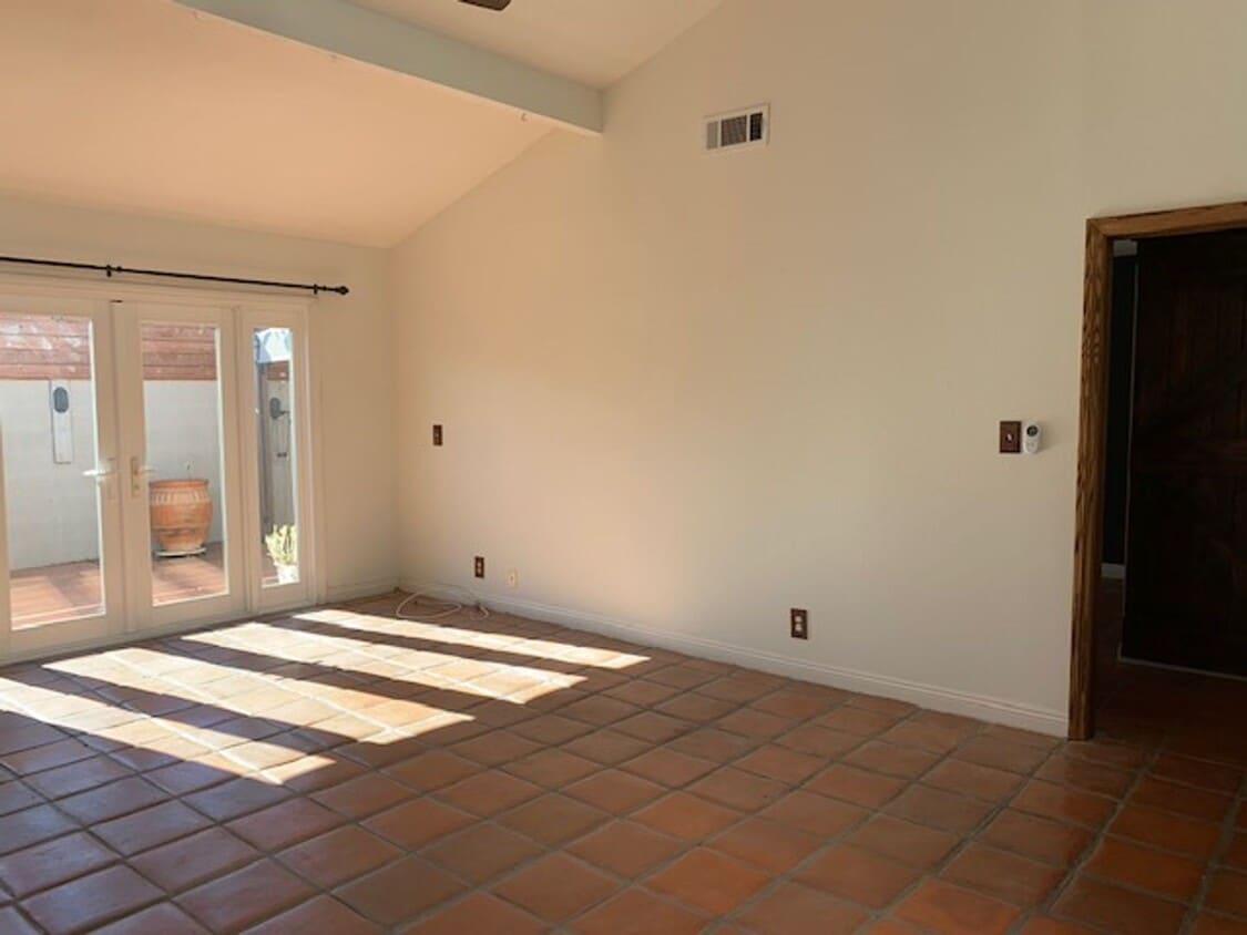 Oxnard 2 Bed + 2 Bath Harbor Lights Co... House Rental in Port