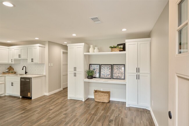 Building Photo - 1014 Graham Dr