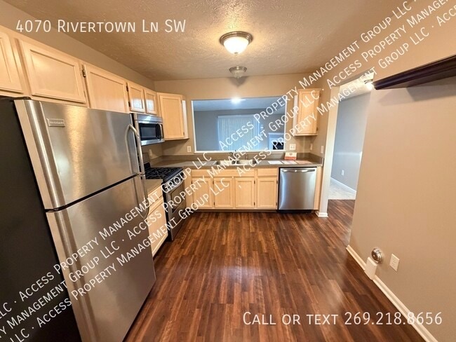 Foto del edificio - 4070 Rivertown Ln SW