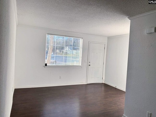 Building Photo - 320 S Beltline Blvd