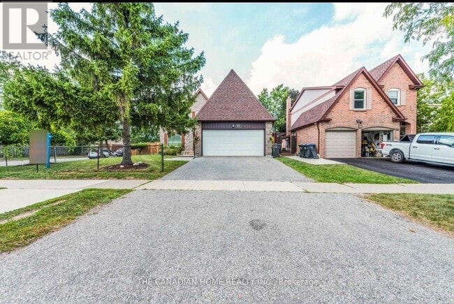 Photo du bâtiment - 52 Moffatt Ave