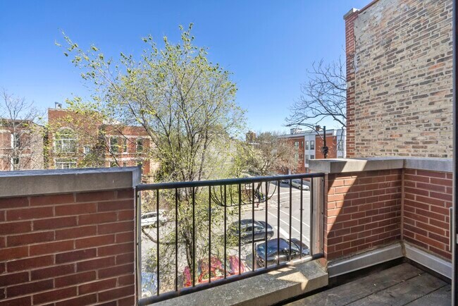 Foto del edificio - 1503 W Erie St