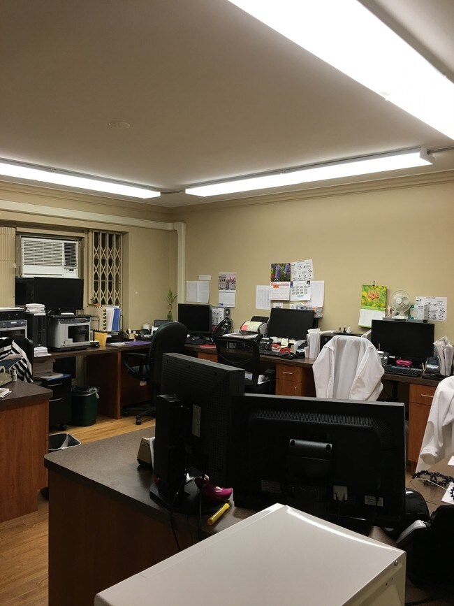 Foto del edificio - 67 E 77th St