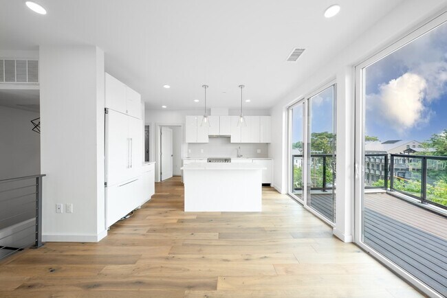 Foto del edificio - 97 Elmwood St