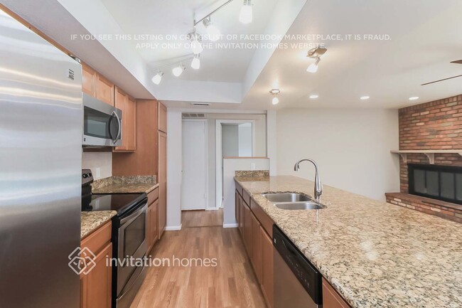 Foto del edificio - 413 E Fremont Dr