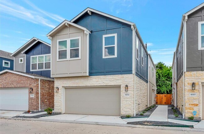 Foto del edificio - 16104 Oregon Oak Dr