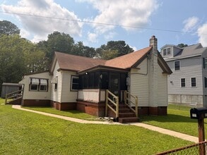 Building Photo - 46 Langley St