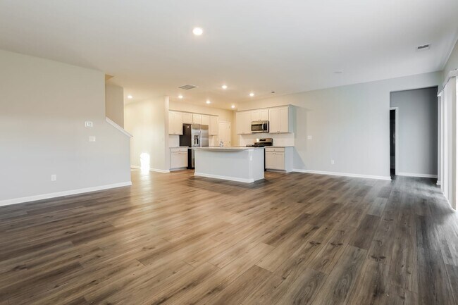 Building Photo - 1004 Limburg Dr