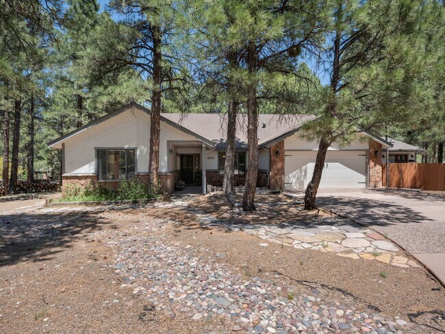 Building Photo - Gorgeous Furnished Country Club Rental