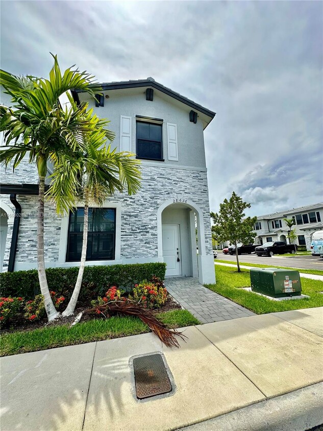 Primary Photo - 28636 SW 132nd Ct