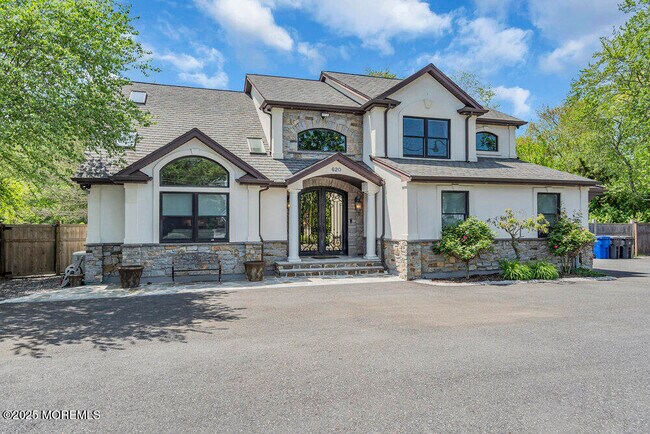 Building Photo - 620 Brookside Dr