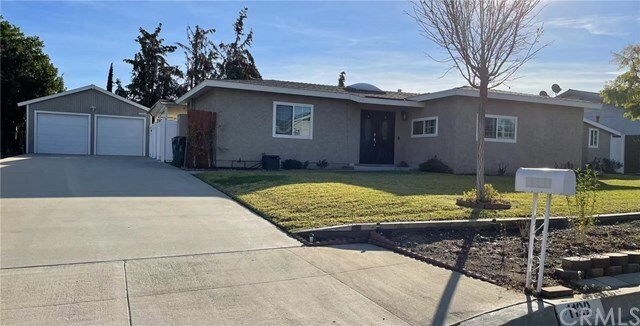 Foto principal - 1122 N Walnut Ave