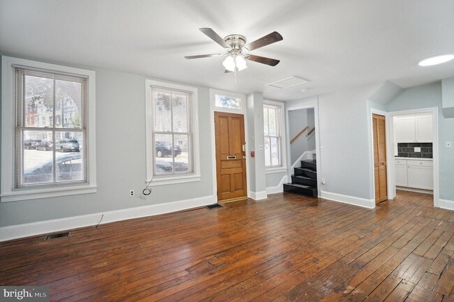 Building Photo - 4373 Cresson St