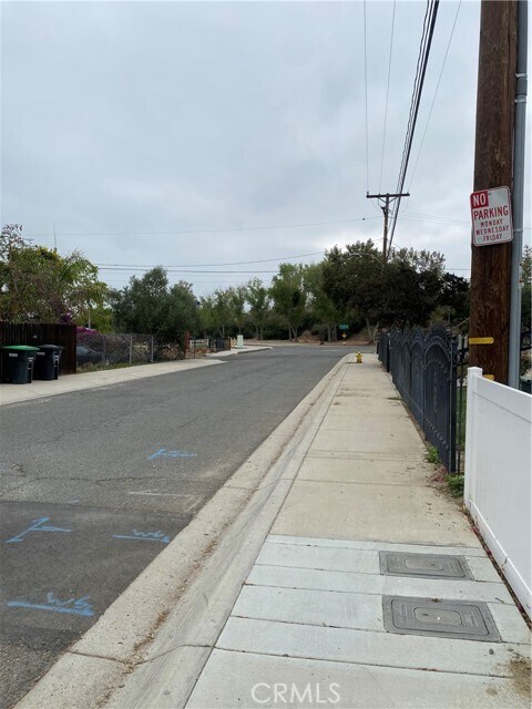 Building Photo - 26079 Juanita St