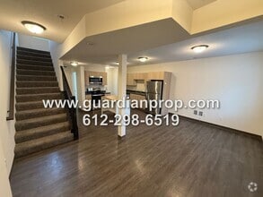 Building Photo - 7555 Cloman Way E