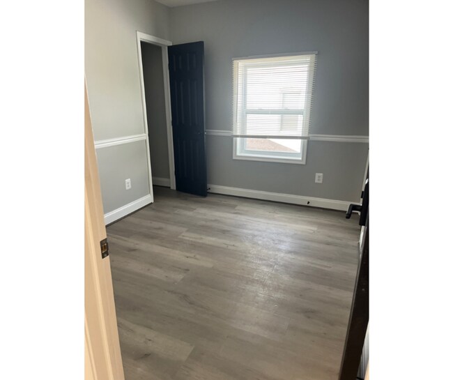 Foto del edificio - 4108 Groveland Ave