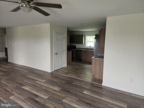 Building Photo - 235 Hickory Ln