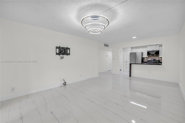 Building Photo - 4154 NW 90th Ave