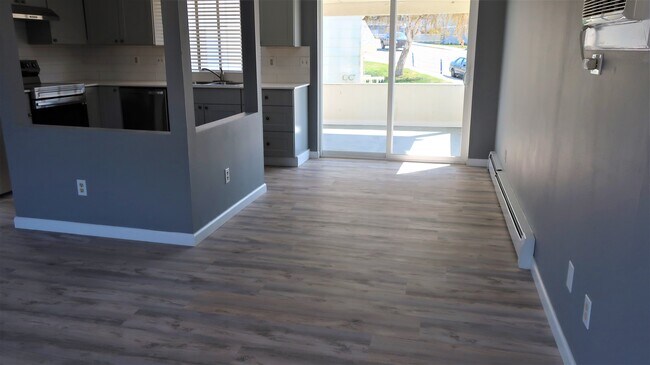 Foto del edificio - 1103 Cedar Ln
