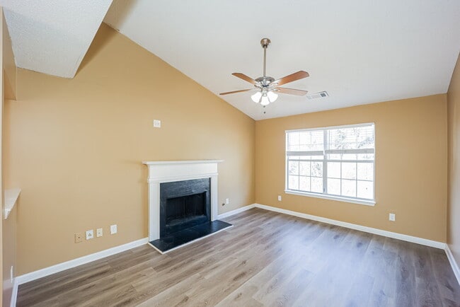 Building Photo - 5748 Chisolm Trail