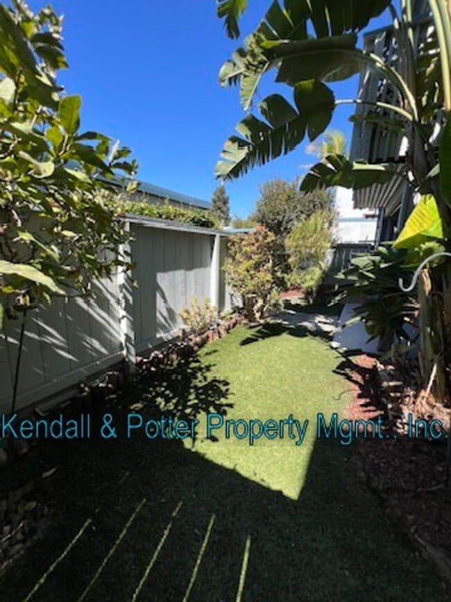Building Photo - Great Spot in the Villas of Capitola 2BR