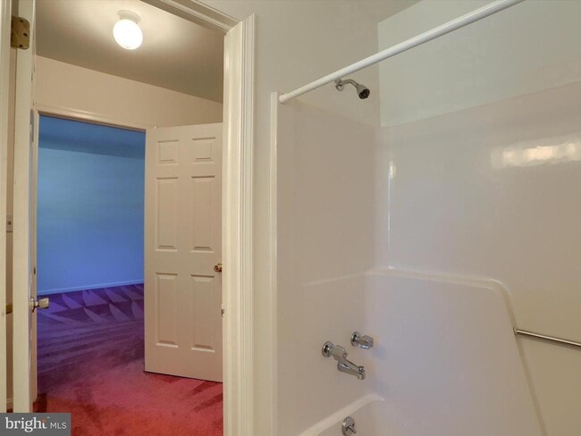 Foto del edificio - 1068 W Foxcroft Dr