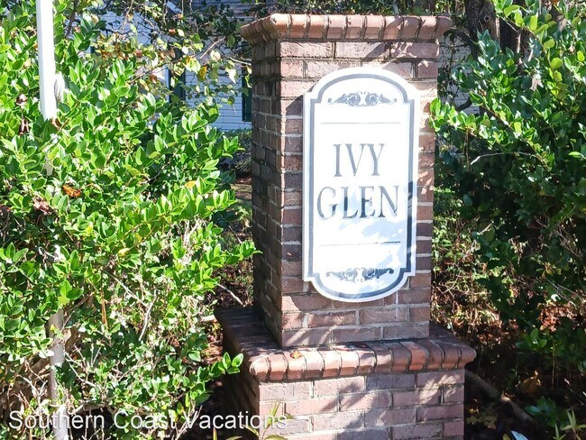 Foto del edificio - 3 br, 2 bath House - 2705 Holmes Court North