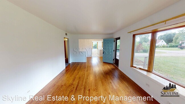 Building Photo - 3 br, 2 bath House - 1N145 Harriet Street