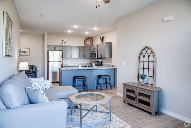 Interior Photo - West Fifth Bldg. 03